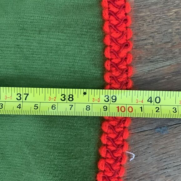 Vintage Unique Handmade Christmas Tree Skirt Felt Holiday Appliques Kitschy - Picture 4 of 17